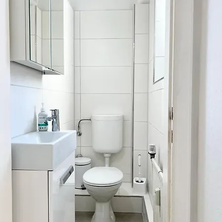 Monteurzimmer In Zentraler Lage *
