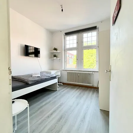 Monteurzimmer In Zentraler Lage * Emden