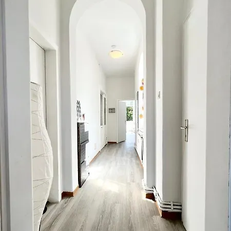 Monteurzimmer In Zentraler Lage Emden
